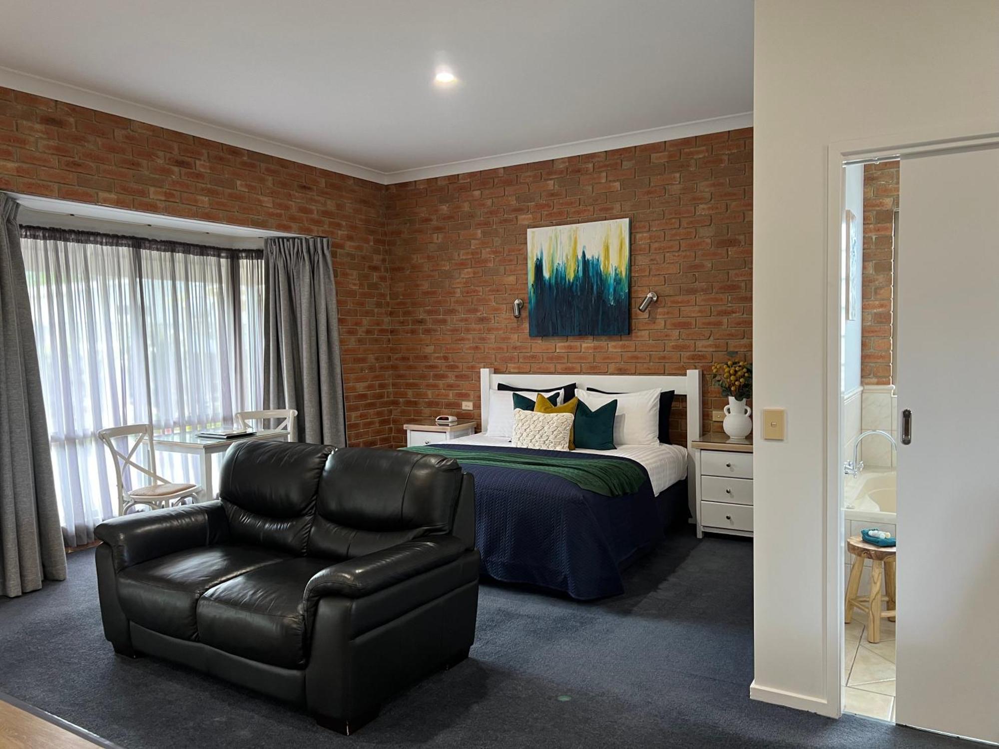 Coastal Waters Motor Inn Lakes Entrance Ngoại thất bức ảnh