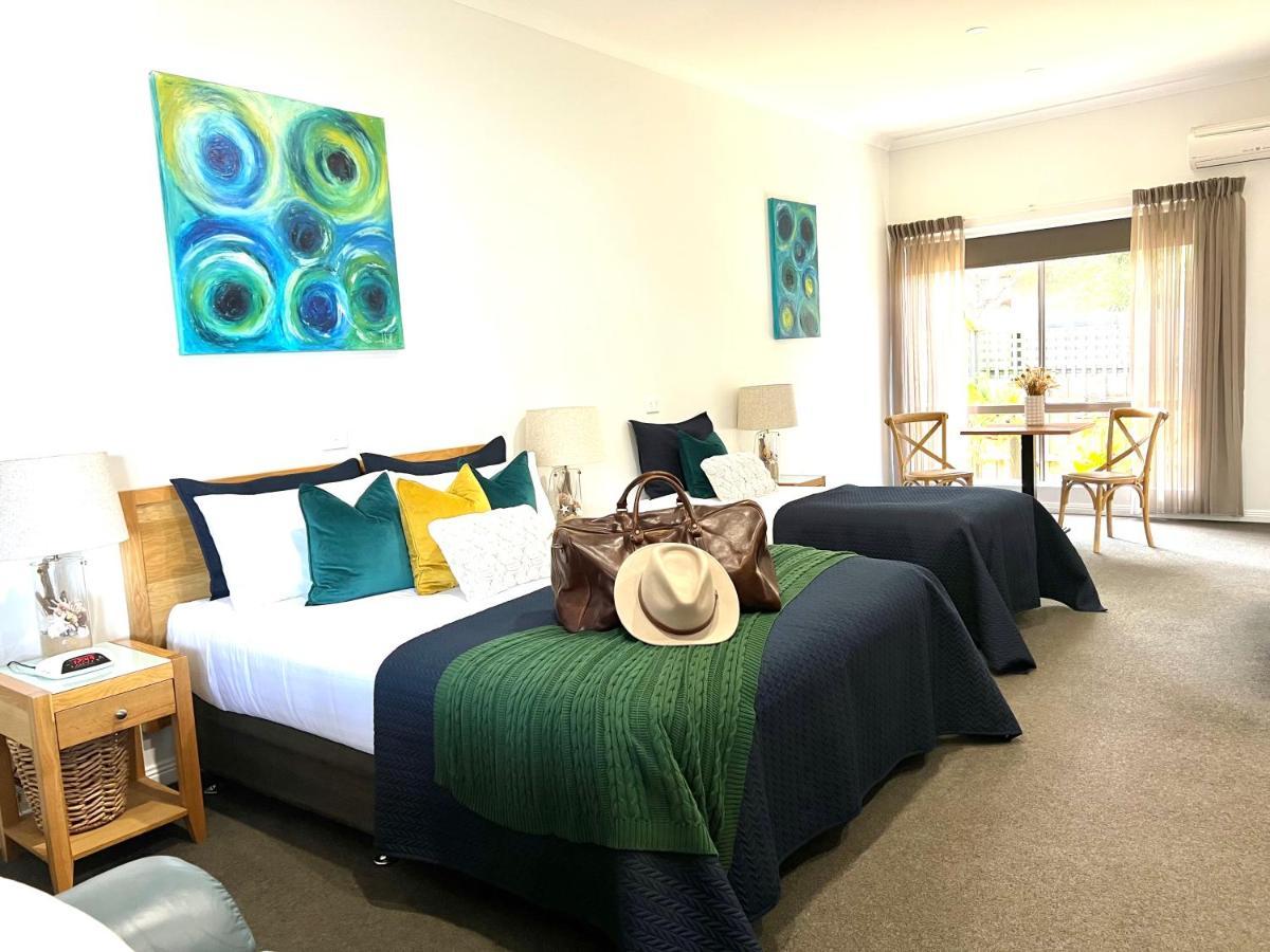 Coastal Waters Motor Inn Lakes Entrance Ngoại thất bức ảnh