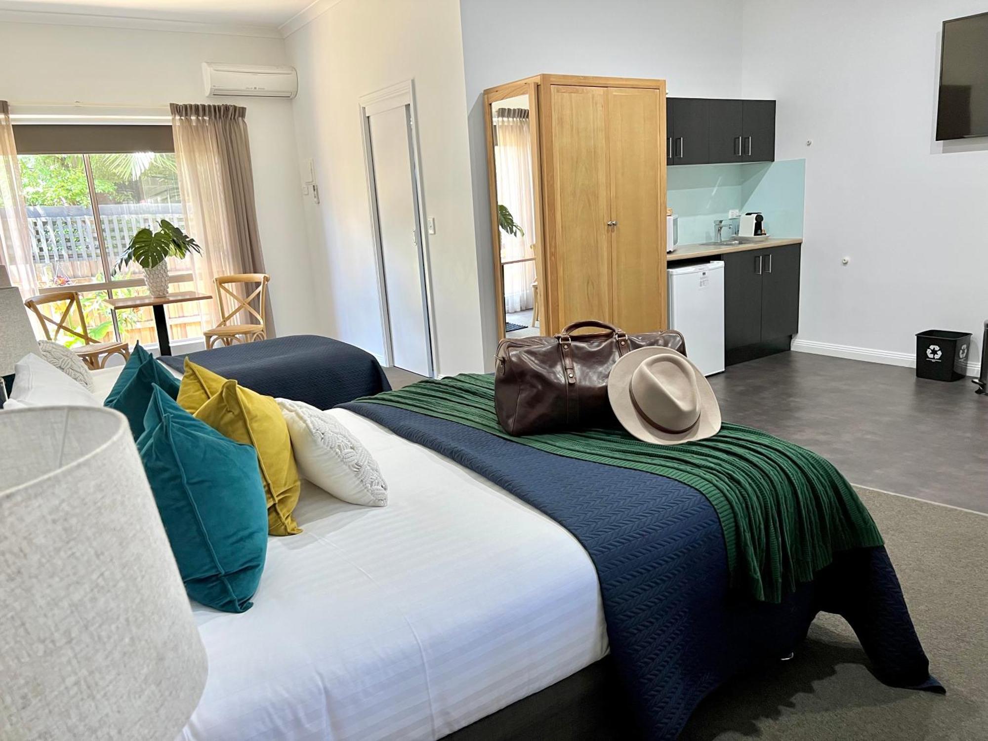 Coastal Waters Motor Inn Lakes Entrance Ngoại thất bức ảnh