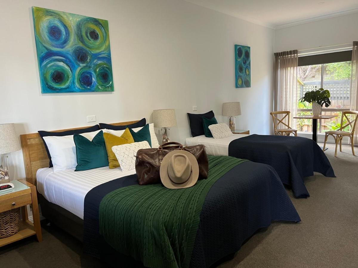 Coastal Waters Motor Inn Lakes Entrance Ngoại thất bức ảnh