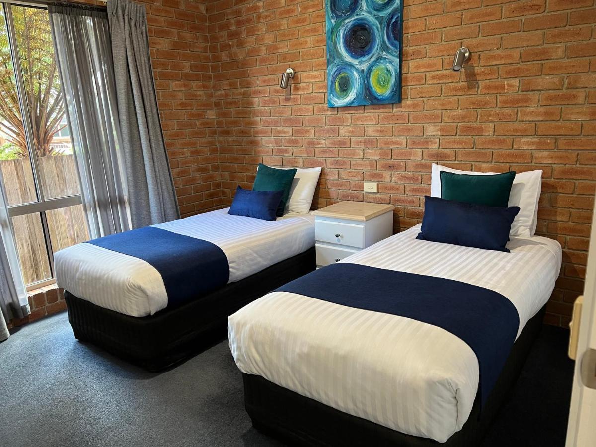 Coastal Waters Motor Inn Lakes Entrance Ngoại thất bức ảnh