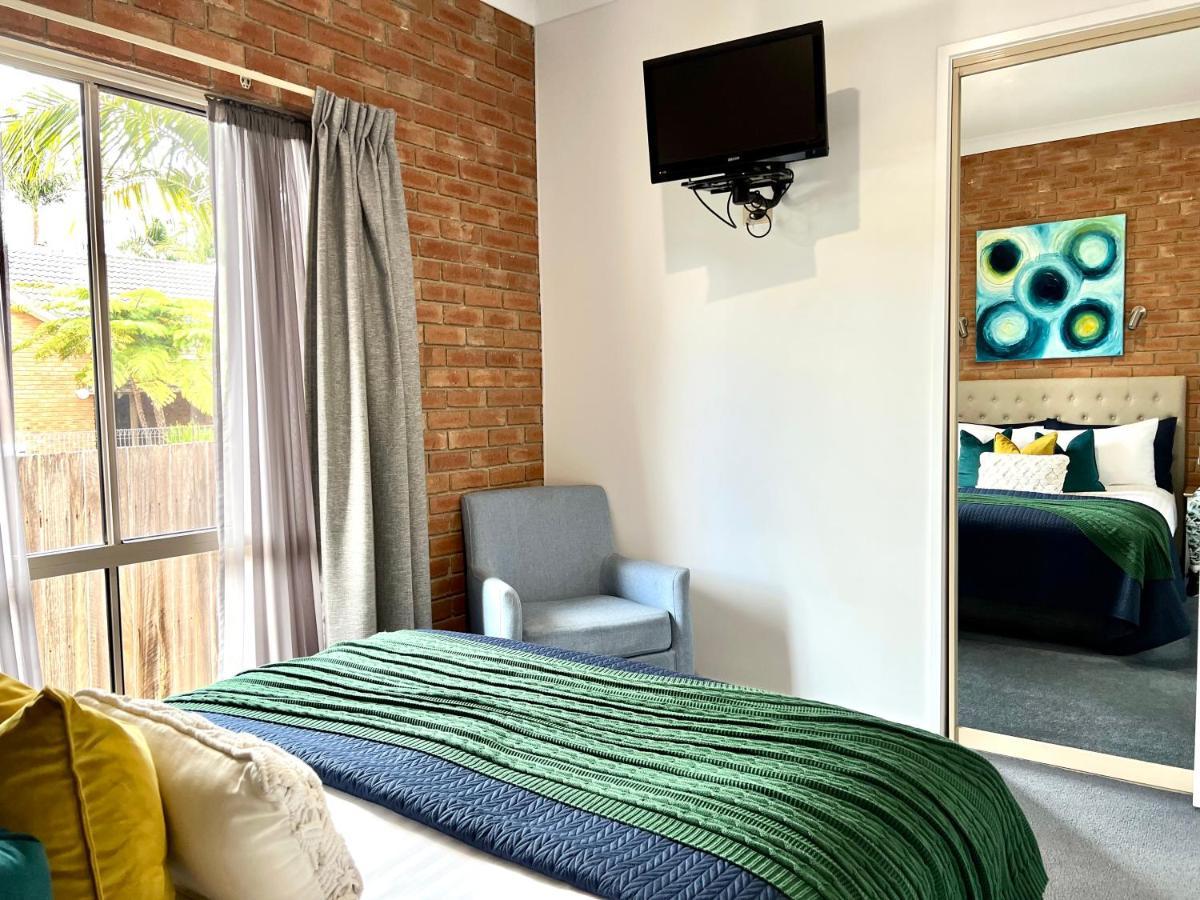 Coastal Waters Motor Inn Lakes Entrance Ngoại thất bức ảnh