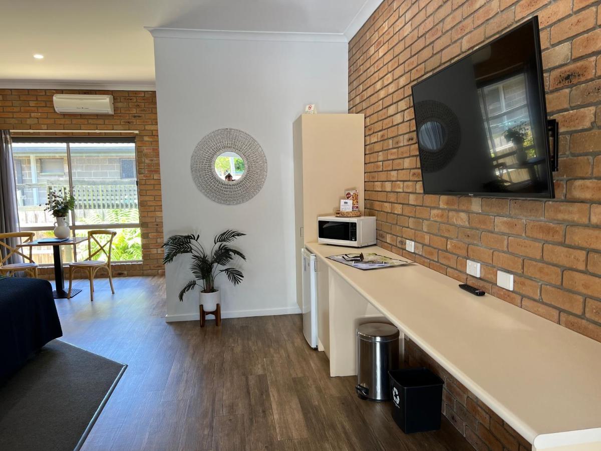 Coastal Waters Motor Inn Lakes Entrance Ngoại thất bức ảnh